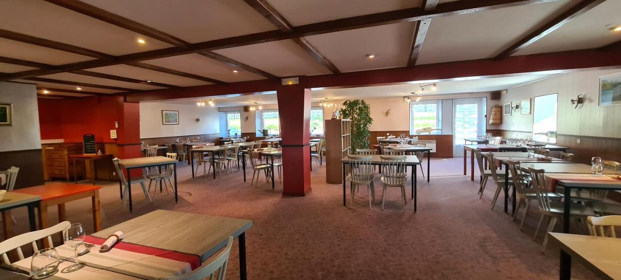 Hotel Logis Ferme De La Vrine Vuillecin