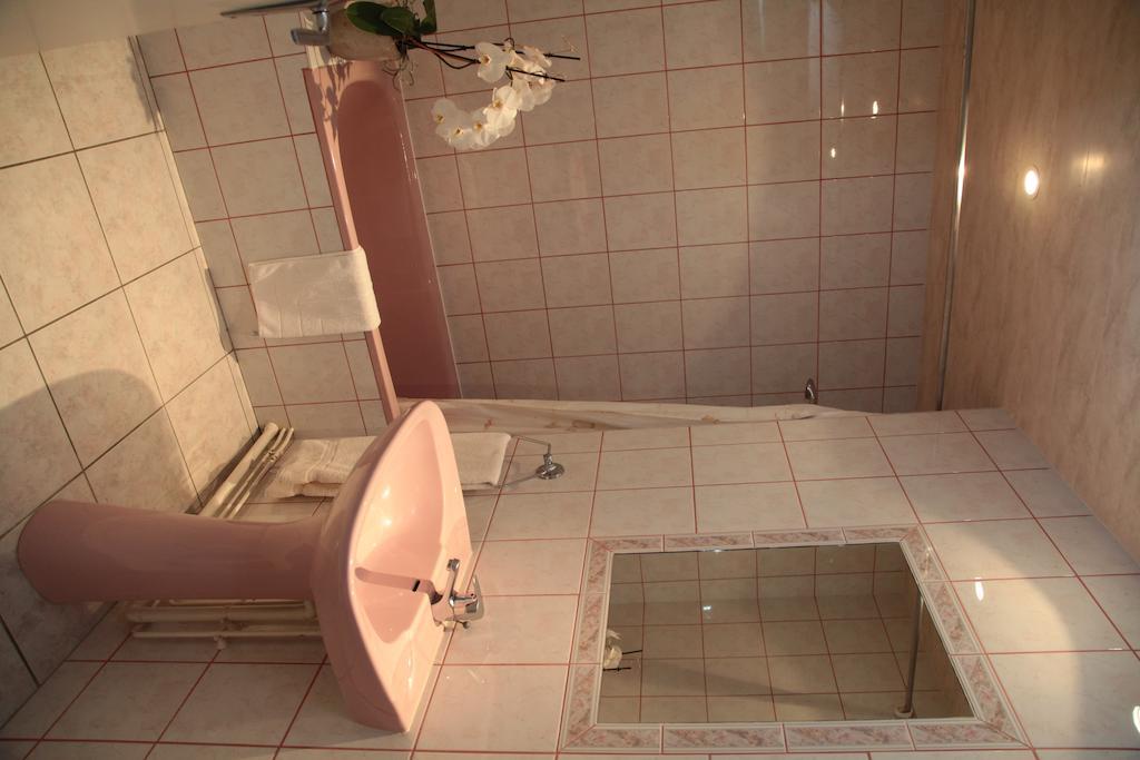 Logis Ferme De La Vrine 3*